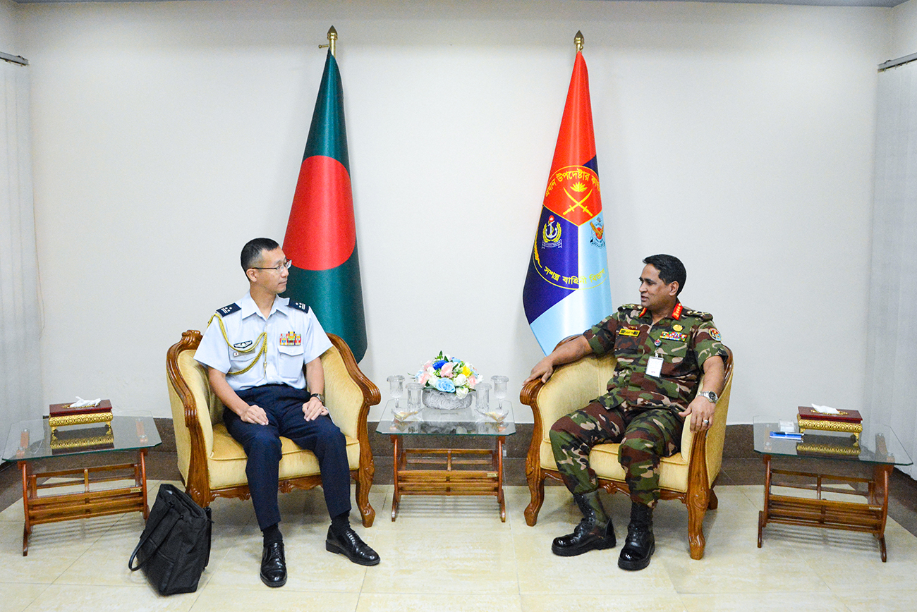 ÔCall On’ between Mr. Tomo Aoyama, General Manager, Mitsubishi Electric, Japan & Non-resident Air Attache of Japan Colonel Yasumura Masashi, and Principal Staff Officer (PSO), Armed Forces Division (AFD)