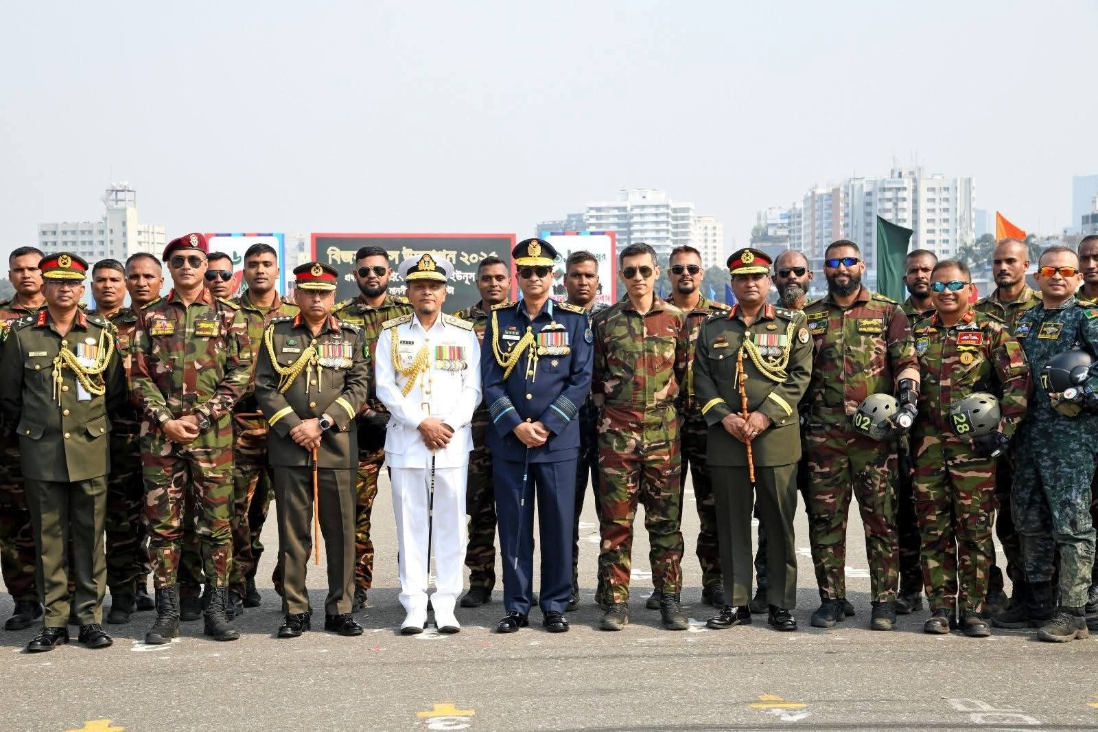 মহান বিজয় দিবস উপলক্ষ্যে সশস্ত্র বাহিনীর আয়োজন