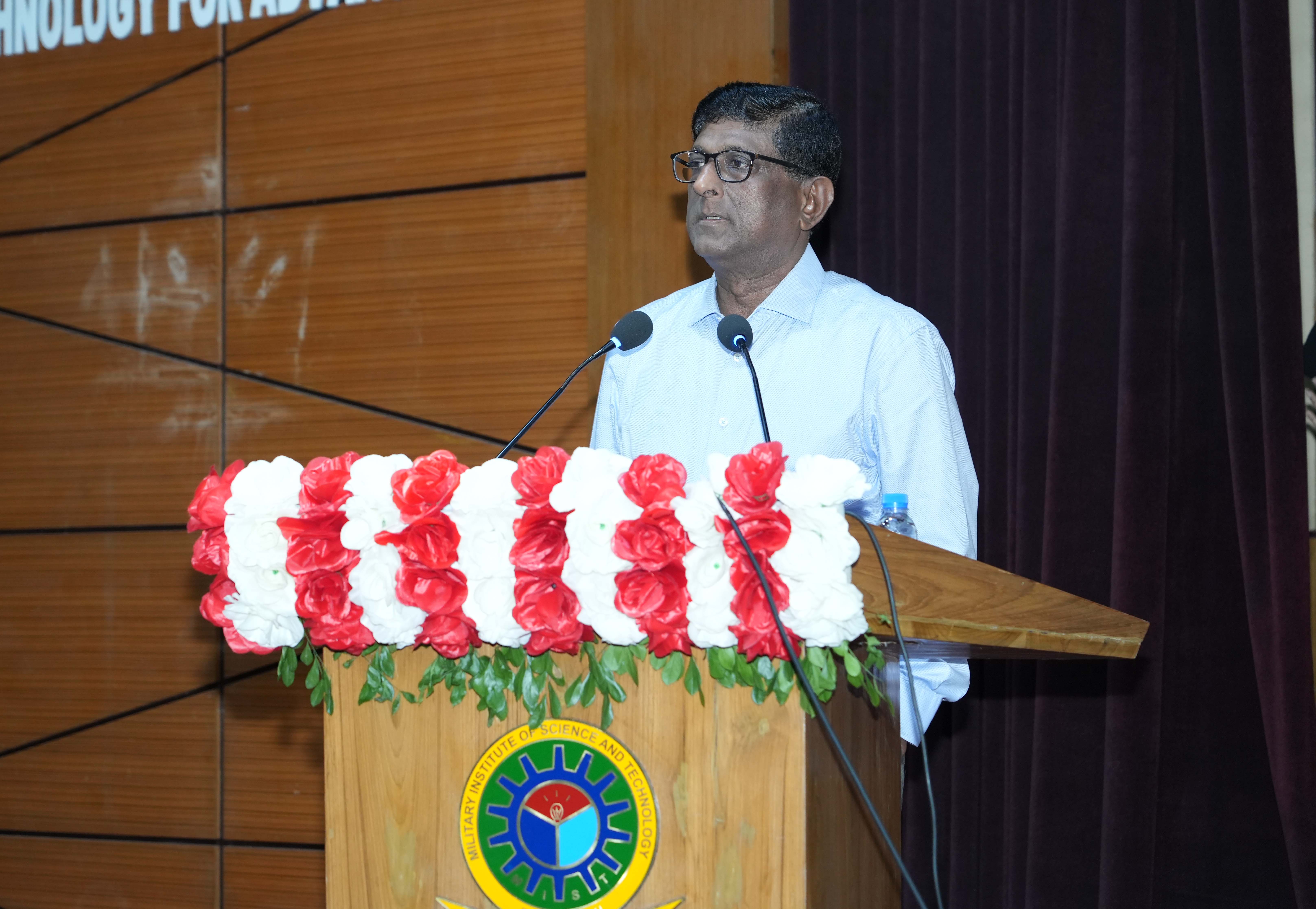 সশস্ত্র বাহিনী বিভাগ (এএফডি) ও মিলিটারি ইনস্টিটিউট অব সায়েন্স অ্যান্ড টেকনোলজি (এমআইএসটি) এর যৌথ ব্যবস্থাপনায় RESILIENCE IN THE INFORMATION DOMAIN: TOOLS TO ADDRESS MISINFORMATION AND DISINFORMATION ON SOCIAL MEDIA শীর্ষক সেমিনার অনুষ্ঠিত  