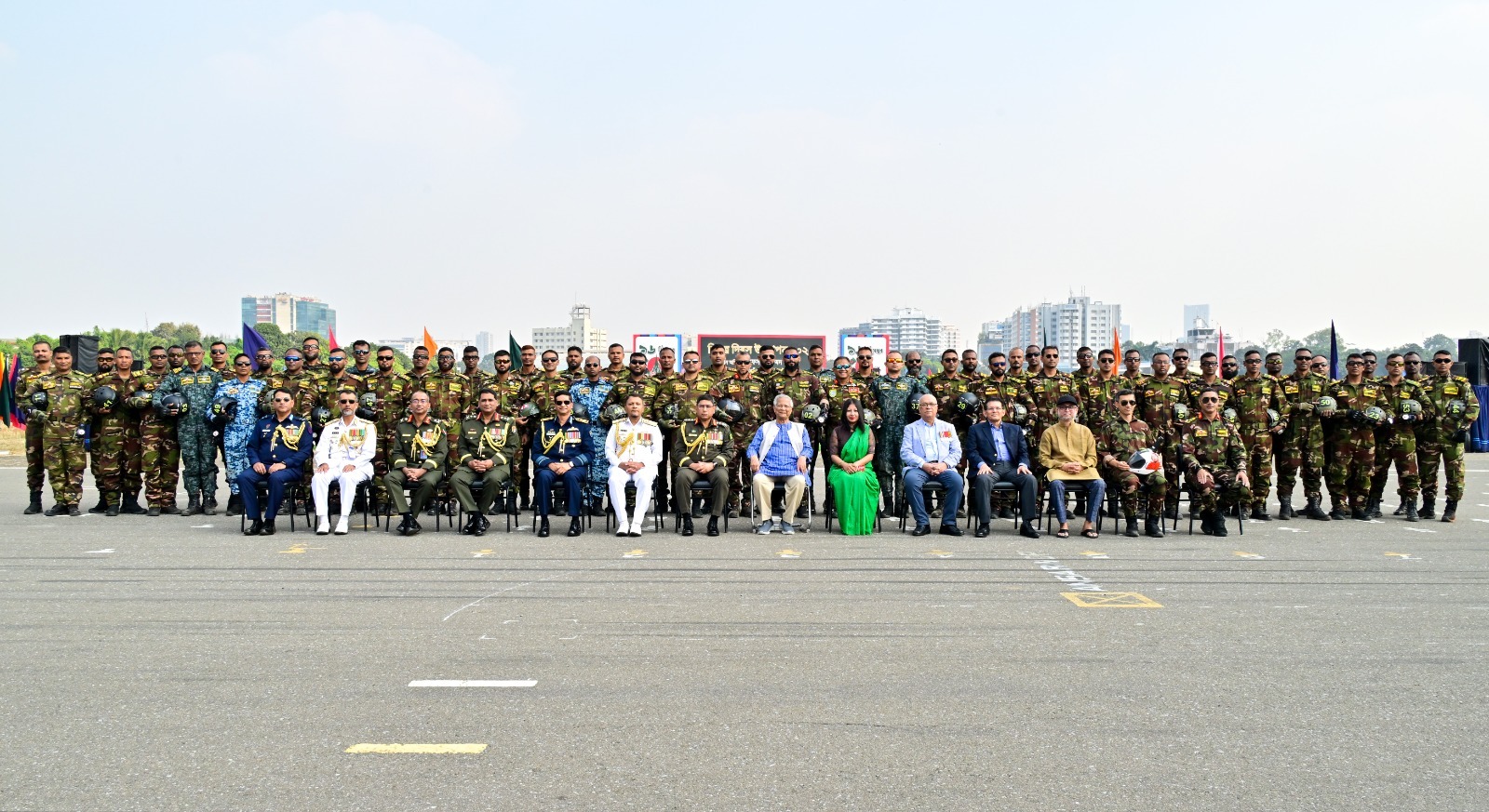 গিনেস ওয়ার্ল্ড রেকর্ডস কর্তৃক আনুষ্ঠানিকভাবে বাংলাদেশকে “MOST FLAGS FLOWN SIMULTANEOUSLY WHILE SKYDIVING (PARACHUTE JUMP)” বিশ্বরেকর্ডধারী হিসেবে স্বীকৃতি